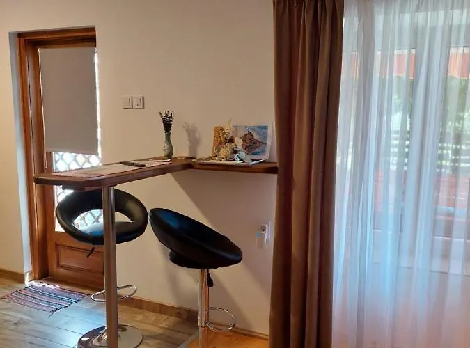 Kossuth Lajos Utca 73 Nabuka *